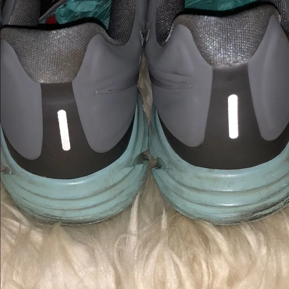 Nike pre see good